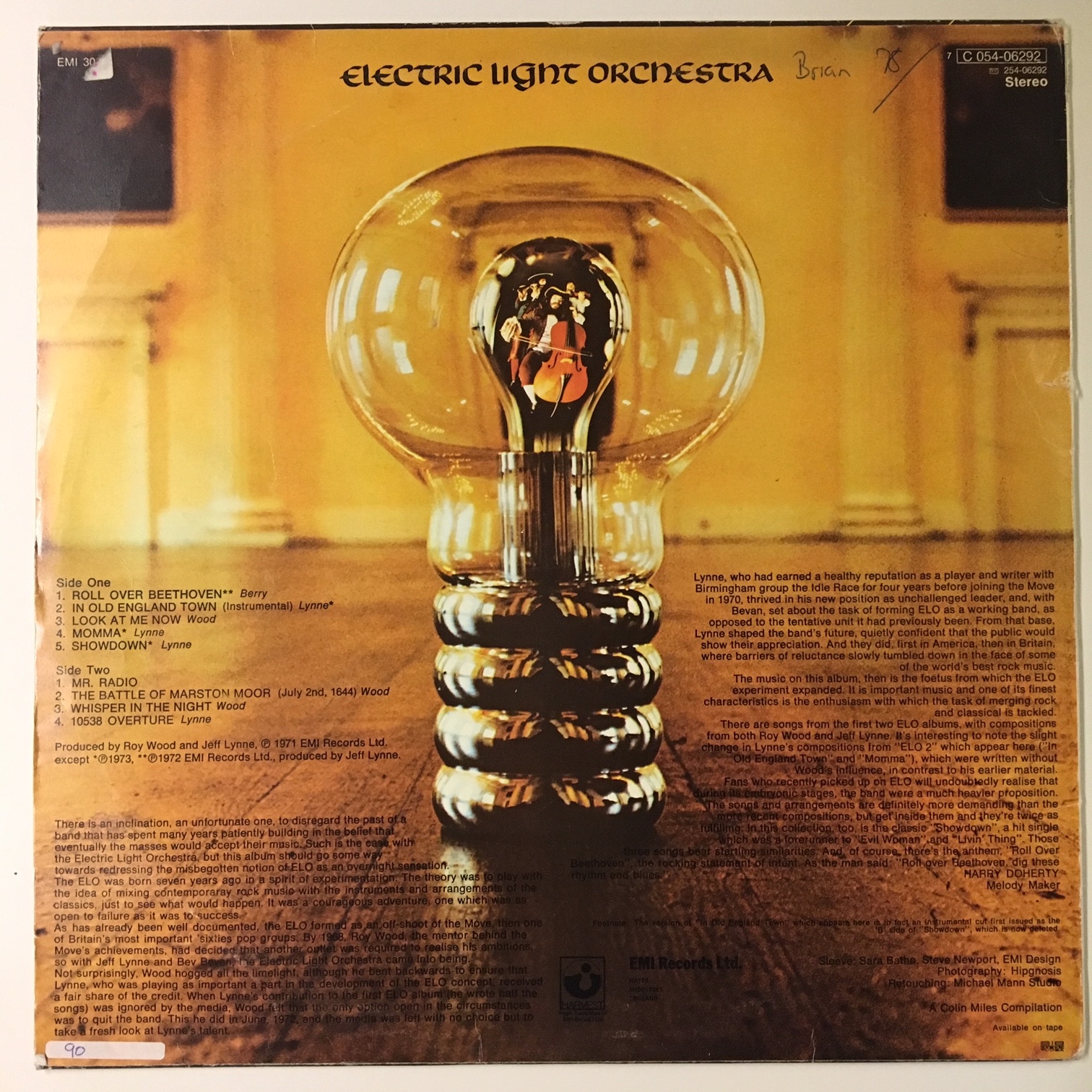 The light shines on. Elo 1971 LP. Electric Light Orchestra 1971 LP. The Electric Light Orchestra the Electric Light Orchestra (1971). Electric Light Orchestra обложки альбомов.